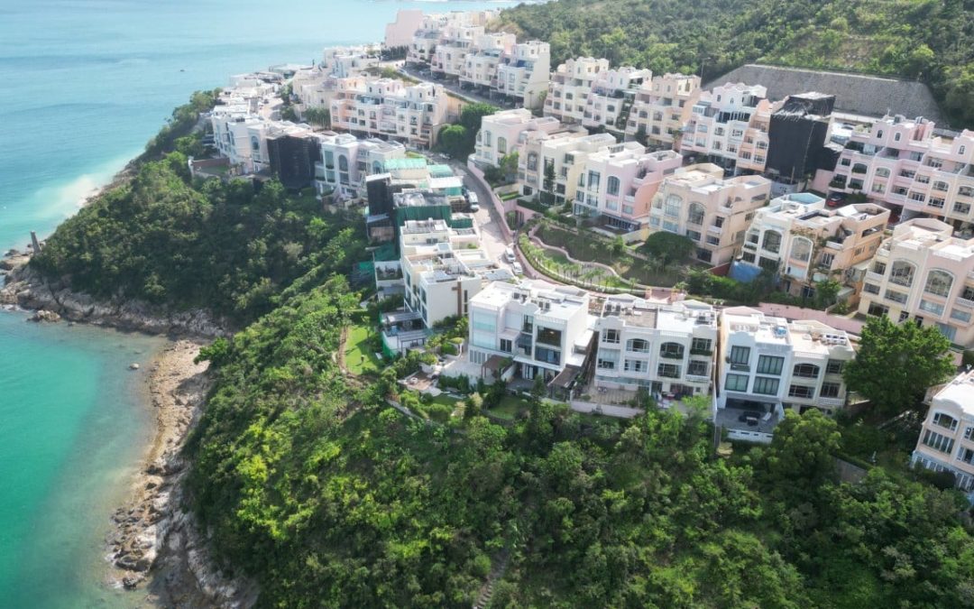 Hong Kong illegal structures: officials warn they will seek court warrants to enter 3 houses at Redhill Peninsula after owners fail to respond to inspection requests