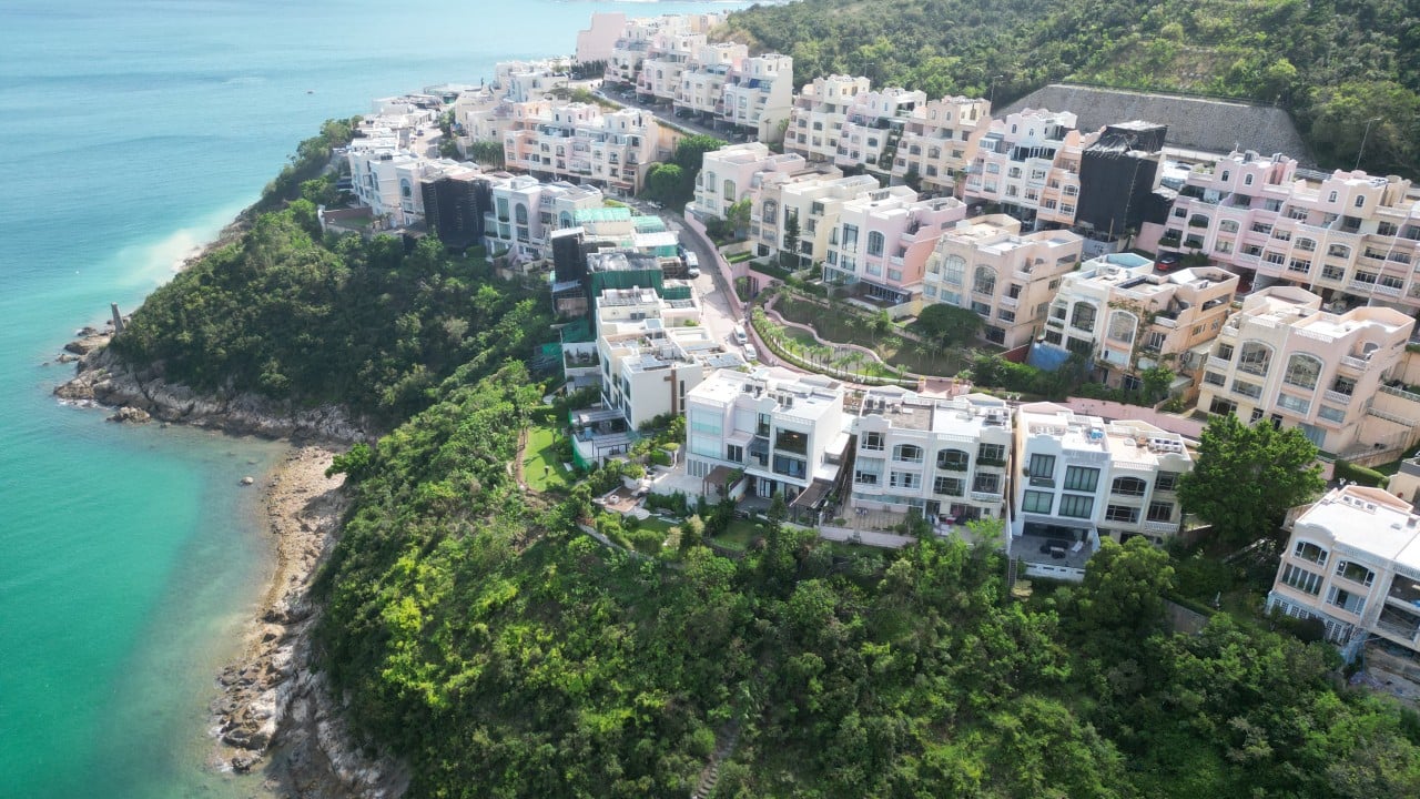 Hong Kong illegal structures: officials warn they will seek court warrants to enter 3 houses at Redhill Peninsula after owners fail to respond to inspection requests