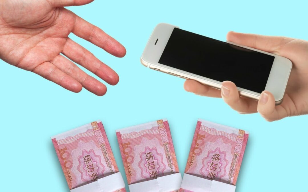 Woman in China calls police after returning lost phone to owner and receiving bogus banknotes as reward