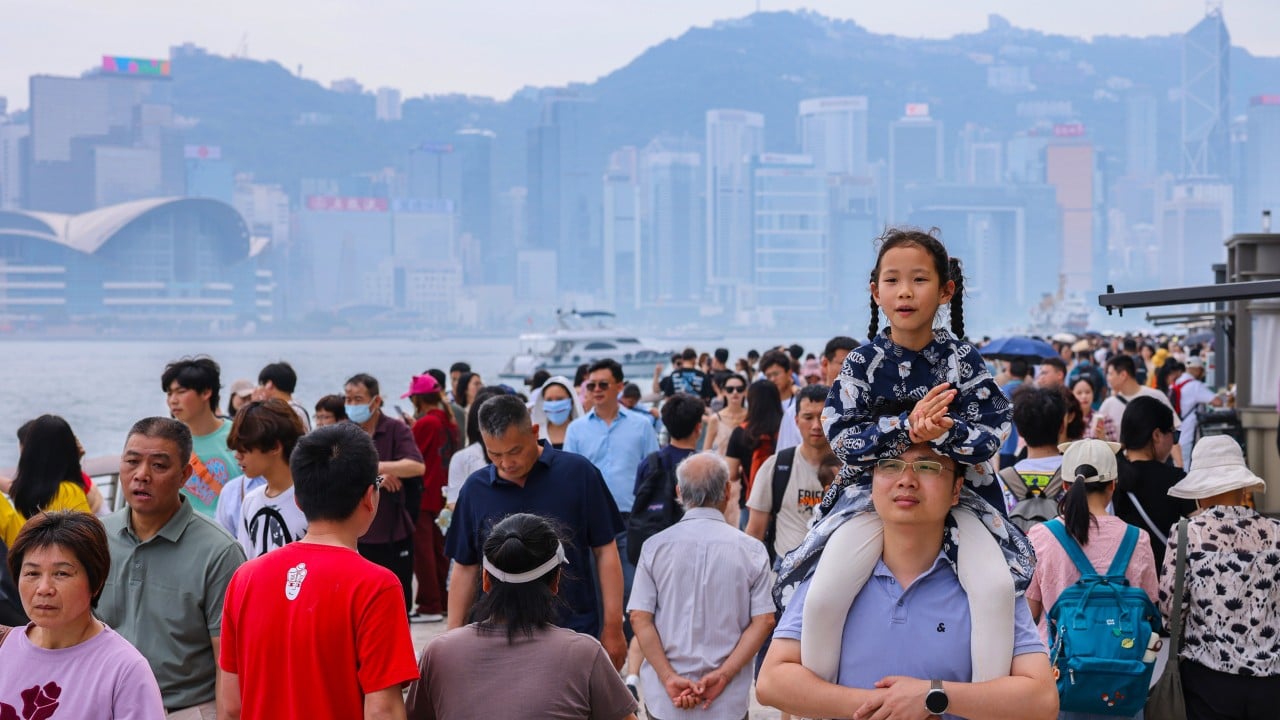 682,000 mainland tourists in Hong Kong from May 1 to 3, up 23% year on year
