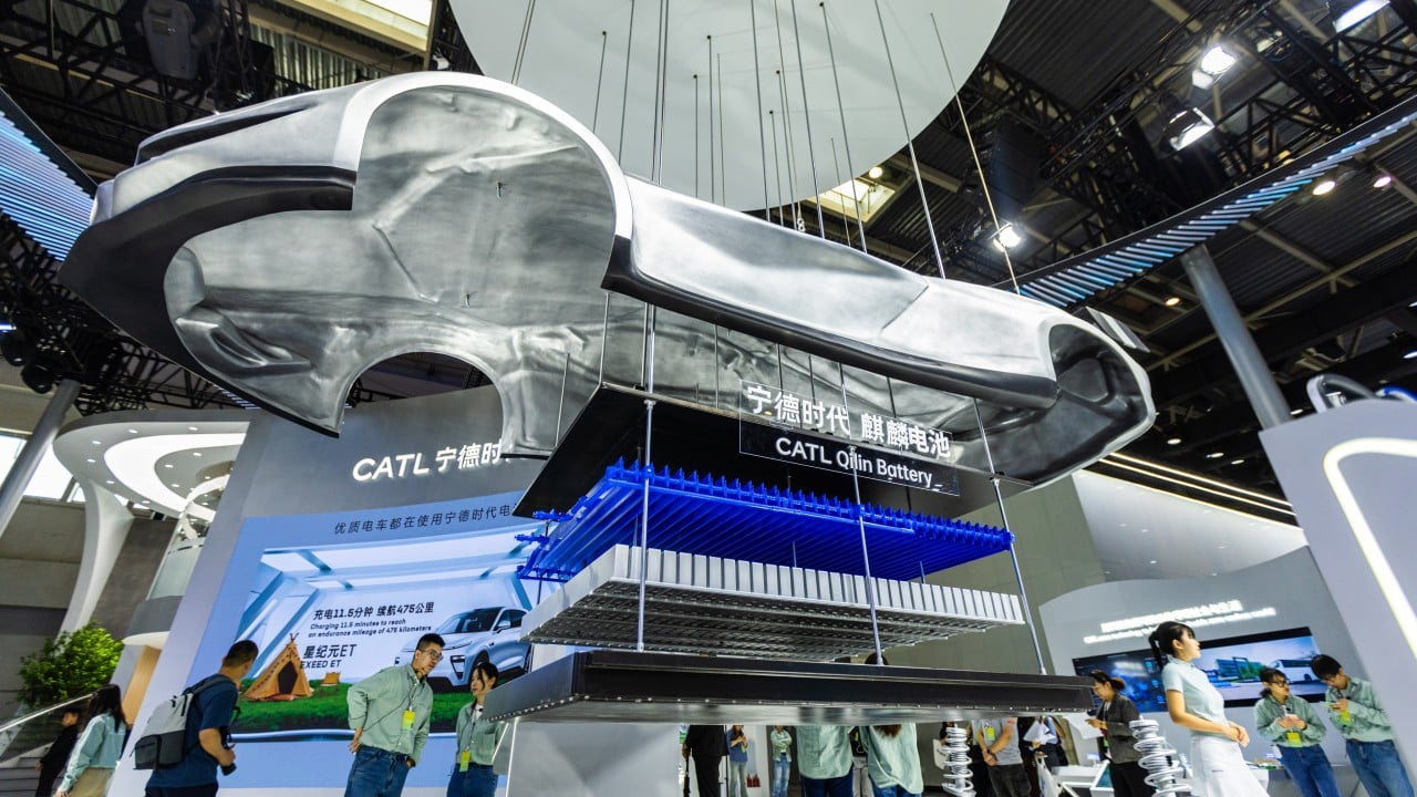 CATL’s 12.5% debut in the year’s biggest IPO boosts Hong Kong to No. 2 in global ranks