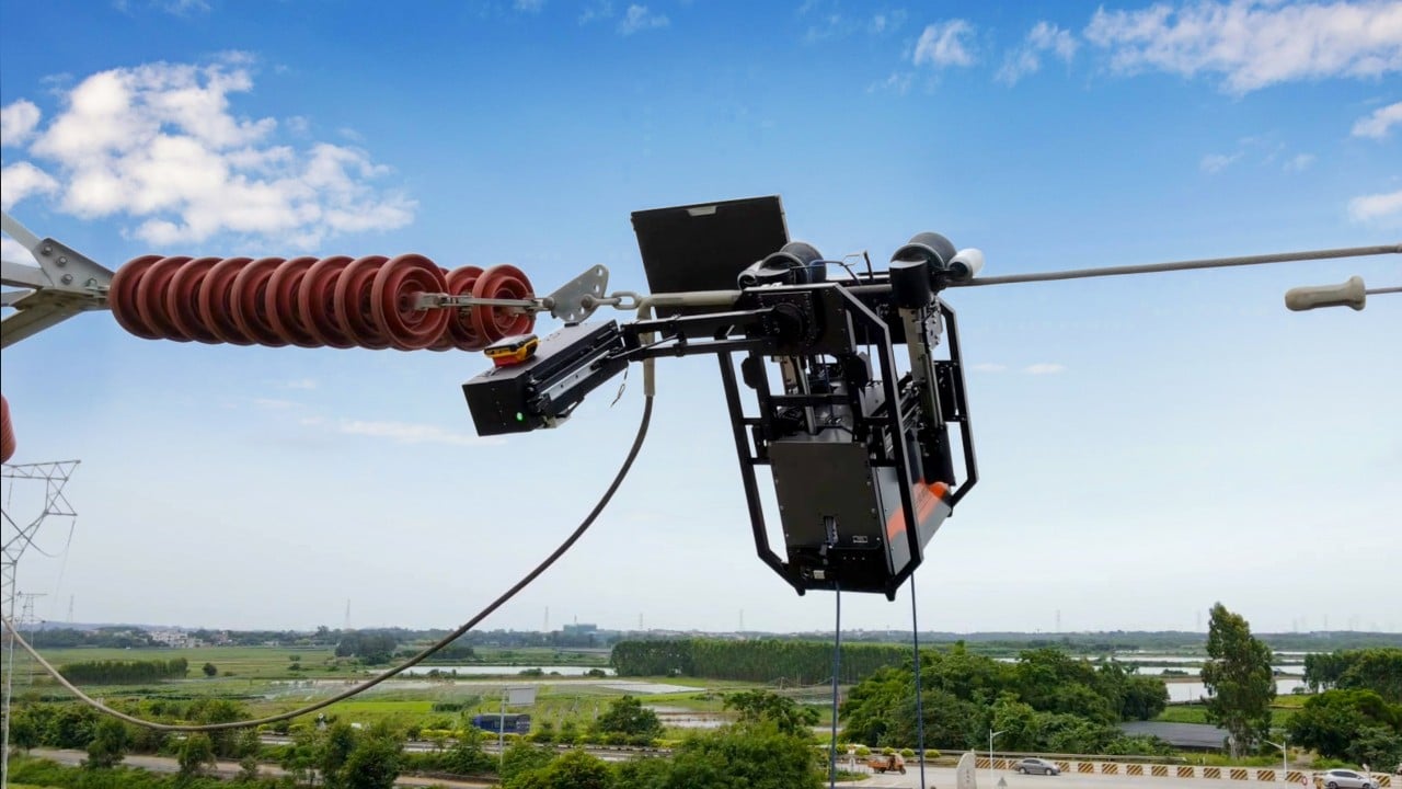How a Chinese robotics firm maintains the country’s high-voltage power lines