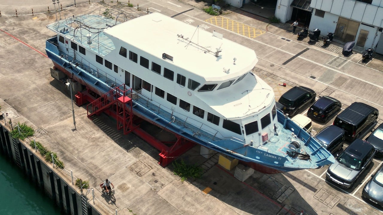 Inspectors did not need to look for ship flaws, Hong Kong disaster probe told