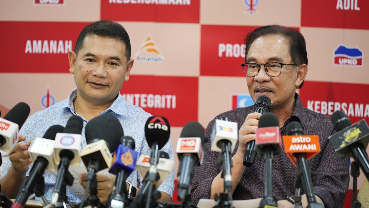 No ‘confirmed second term’ for Malaysian PM Anwar, minister warns, as party rift widens