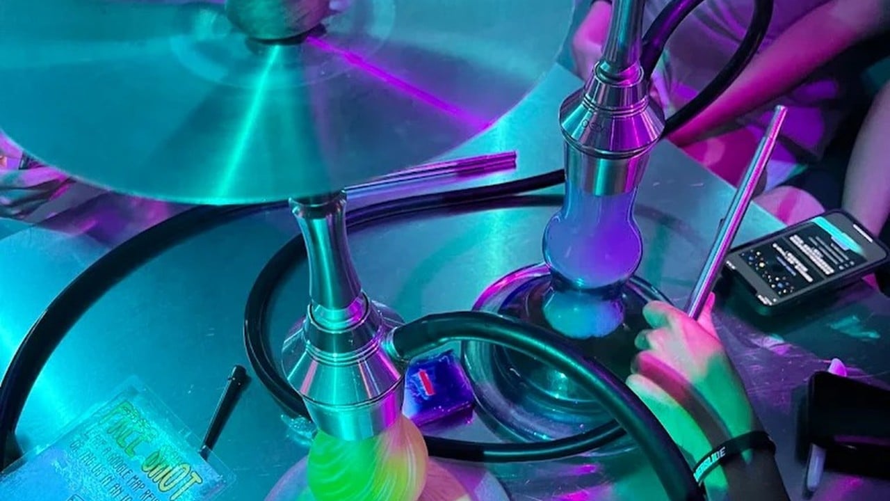 Hong Kong man faints after smoking shisha, triggering investigation