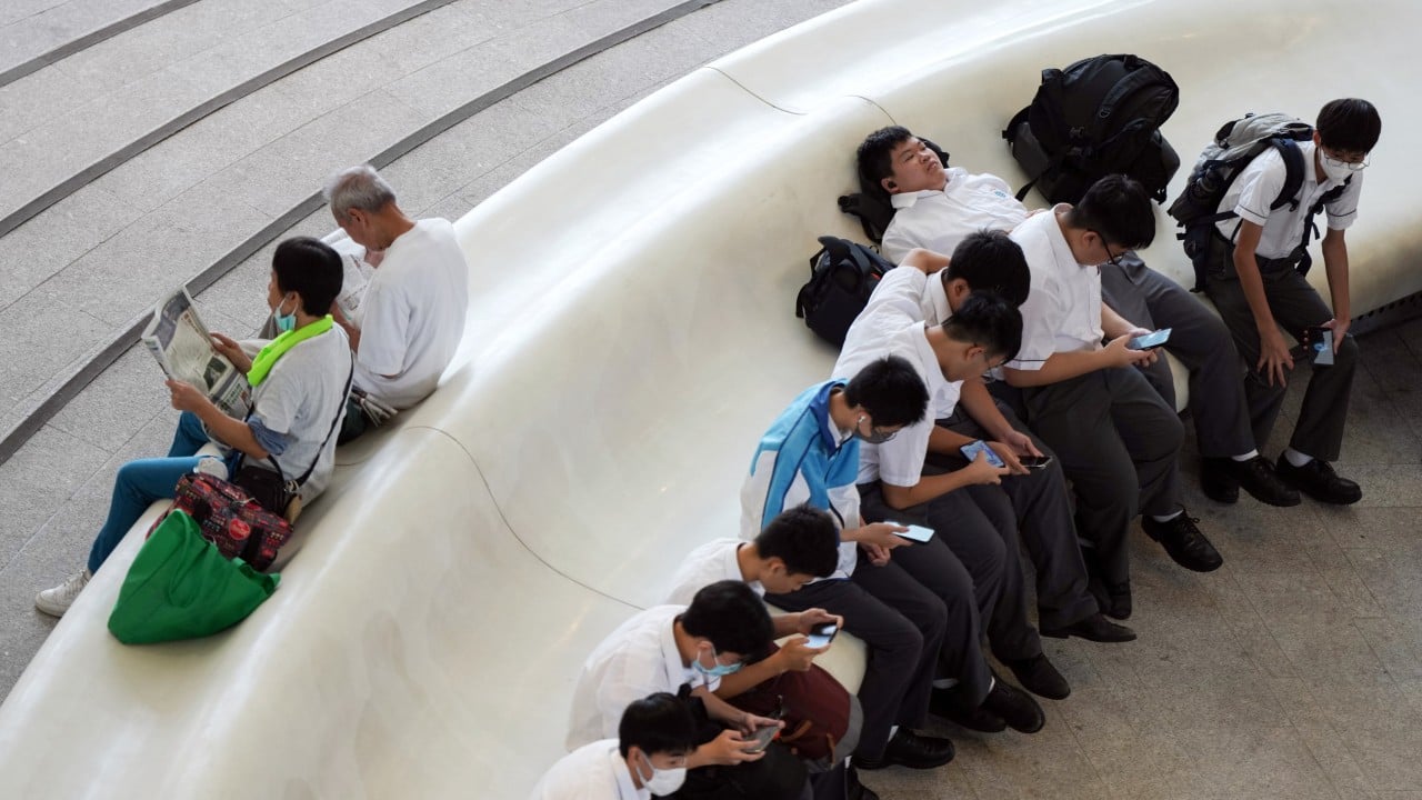 Focus on how to improve Hong Kong, fencing star Vivian Kong tells youngsters