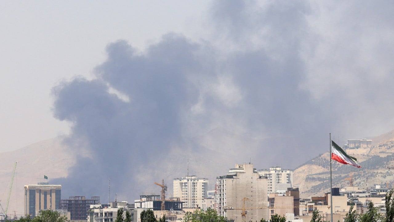 Hundreds of Chinese citizens leave Iran as fighting with Israel continues