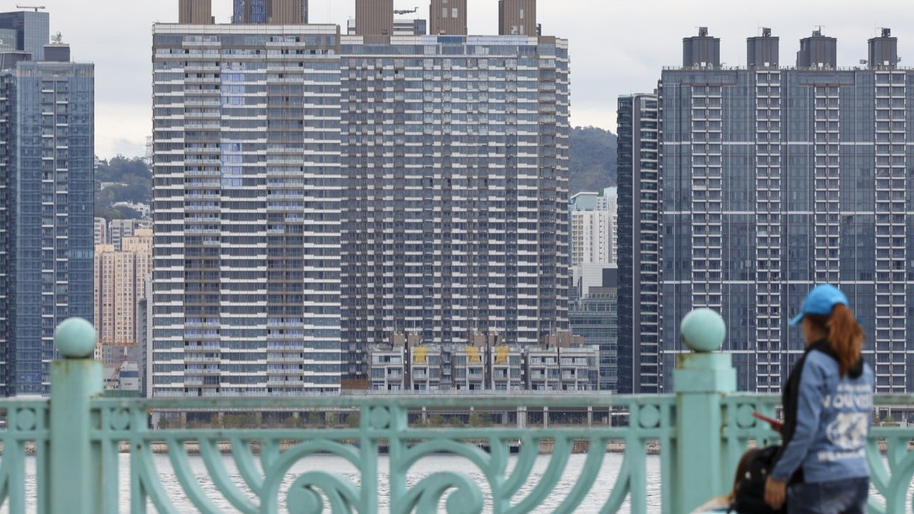 Hong Kong housing market bound for gradual recovery: analyst