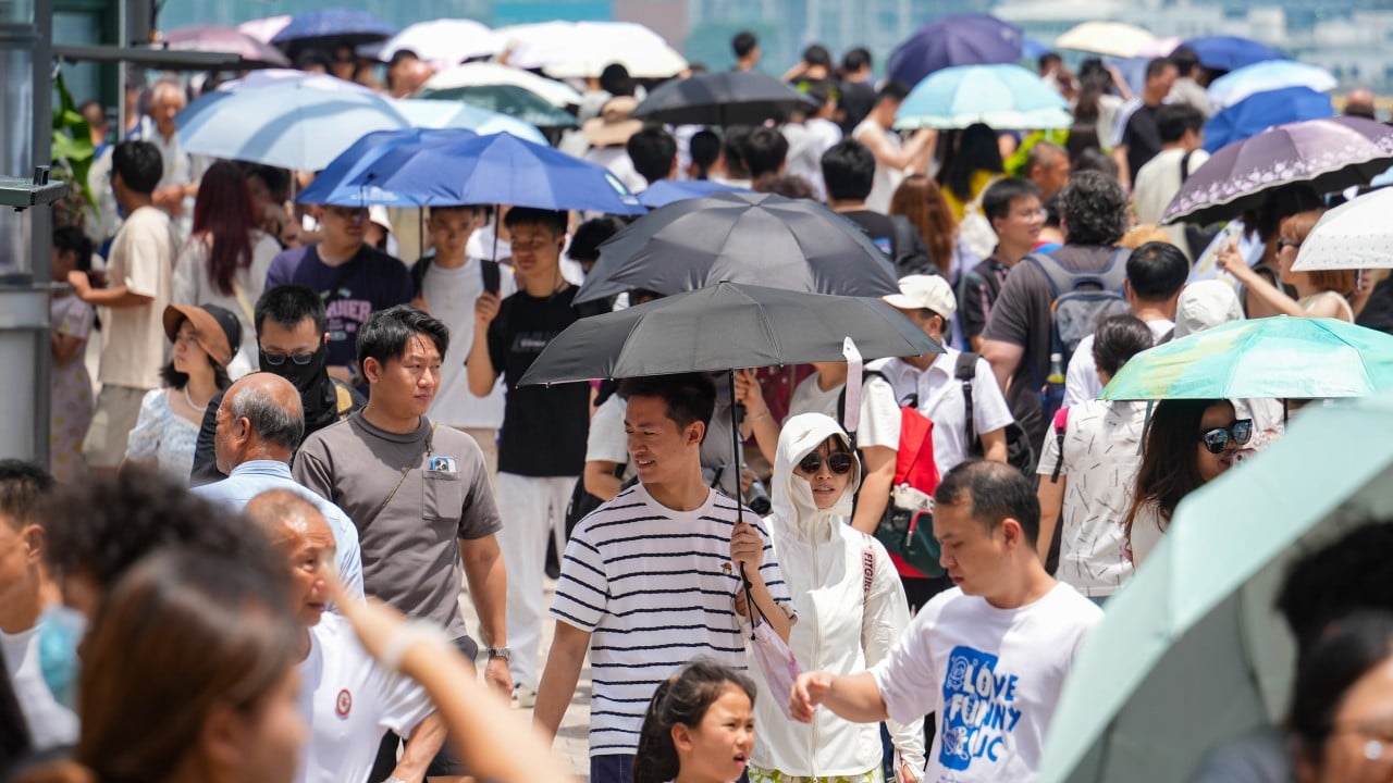 2.3% rise in mainland visitors to Hong Kong on first day of Dragon Boat Festival