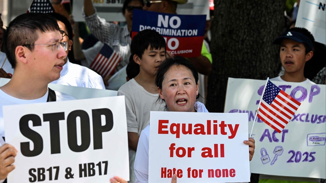 Texas governor signs bill banning Chinese citizens from buying property in state