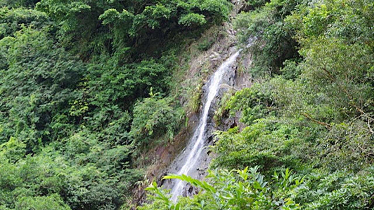 Hong Kong hiker dies after falling 20 metres at mountain stream