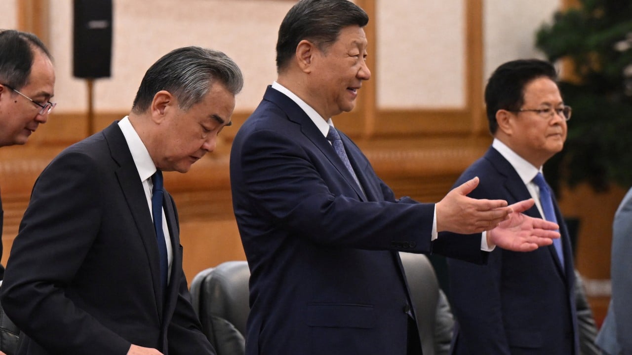 China’s Xi Jinping makes case for free trade as supply chain expo opens