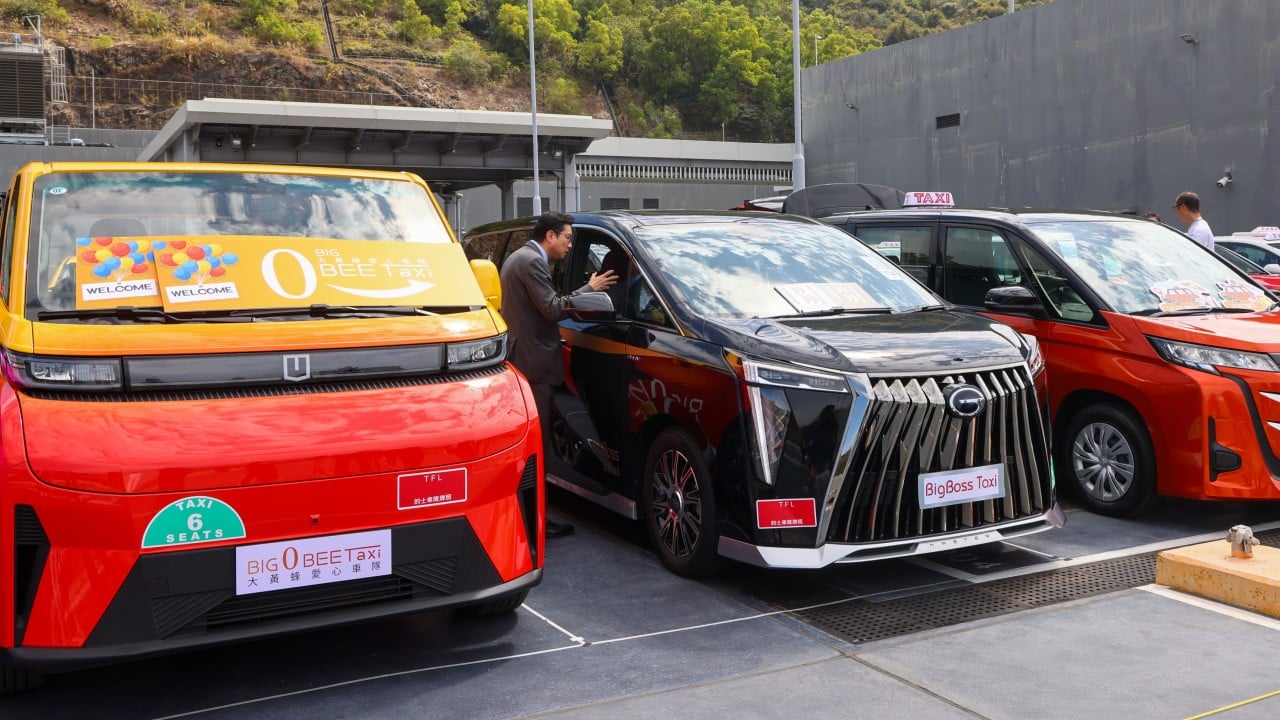 4 more Hong Kong premium taxi fleets hit the streets after getting full licences