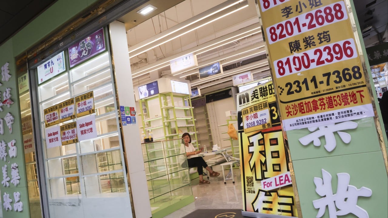‘Sheer delusion’ for Hong Kong landlords to refuse to cut rents: CY Leung