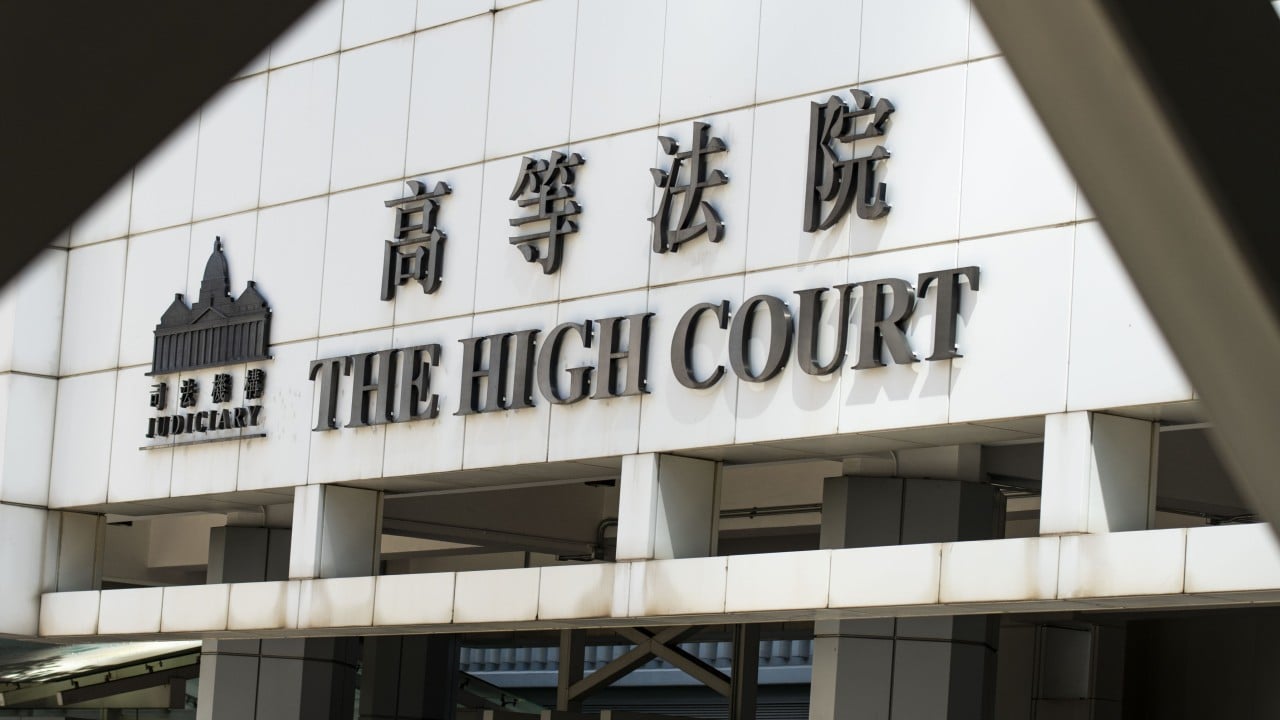 Hong Kong court quashes government decision to refuse permits to 2 Uber drivers