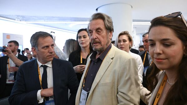 Americans Get Russia Wrong – Errol Musk Tells Lavrov