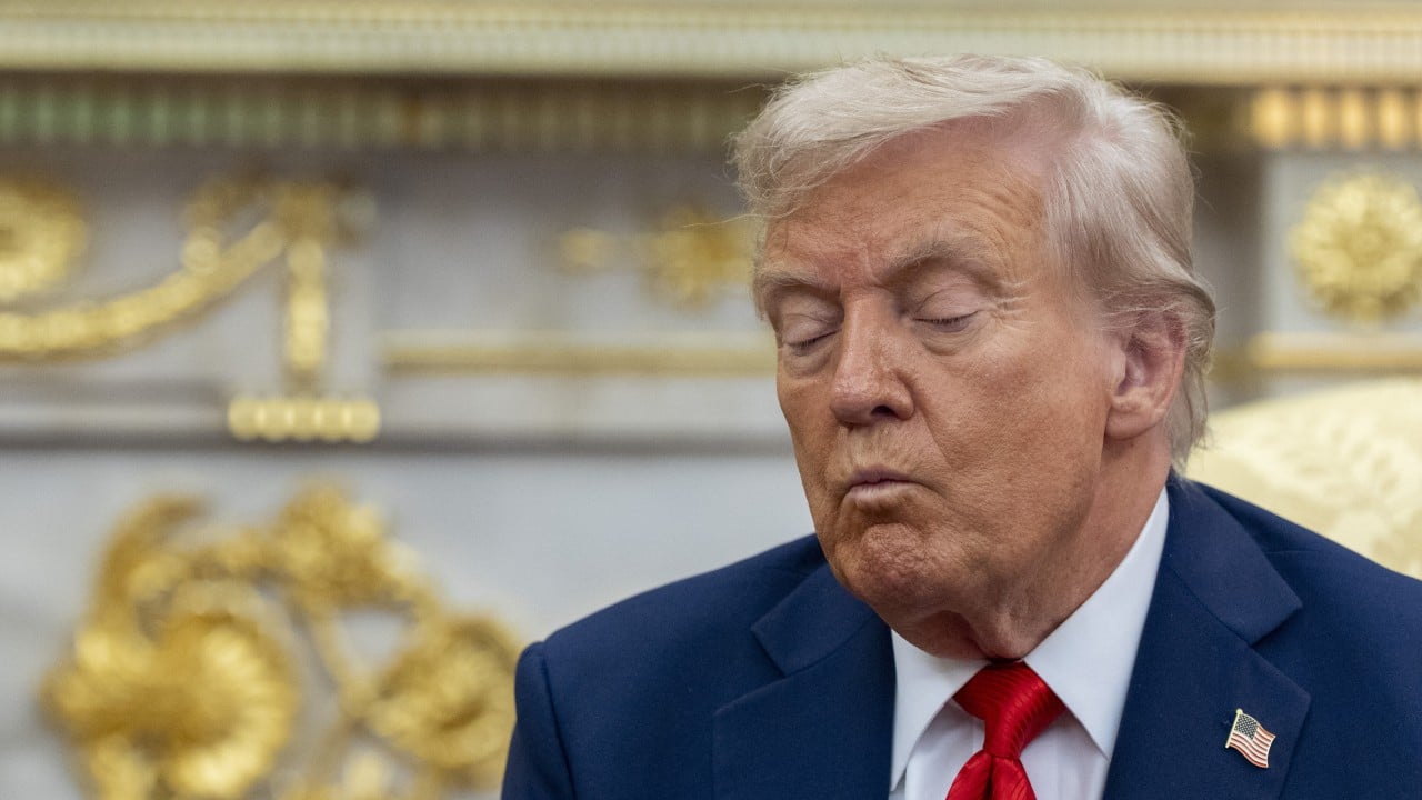 Trump says China must ensure rare earth magnets or face 200% tariffs