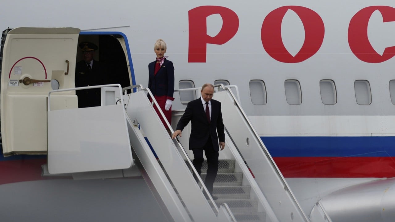 Ukraine war talks: Trump and Putin meet in Alaska as summit begins