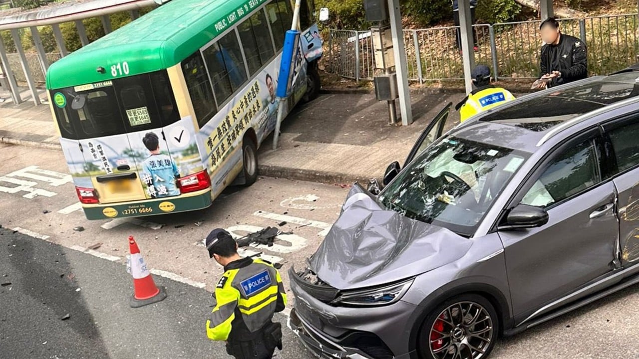 7 injured after minibus collides with car, crashes into bus stop in ...