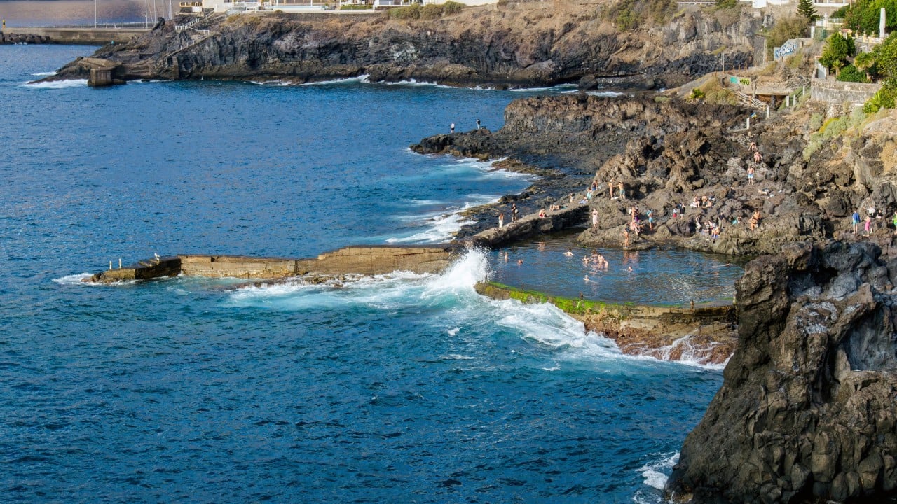 Powerful wave at Spanish tourist island sweeps swimmers to sea, killing 4
