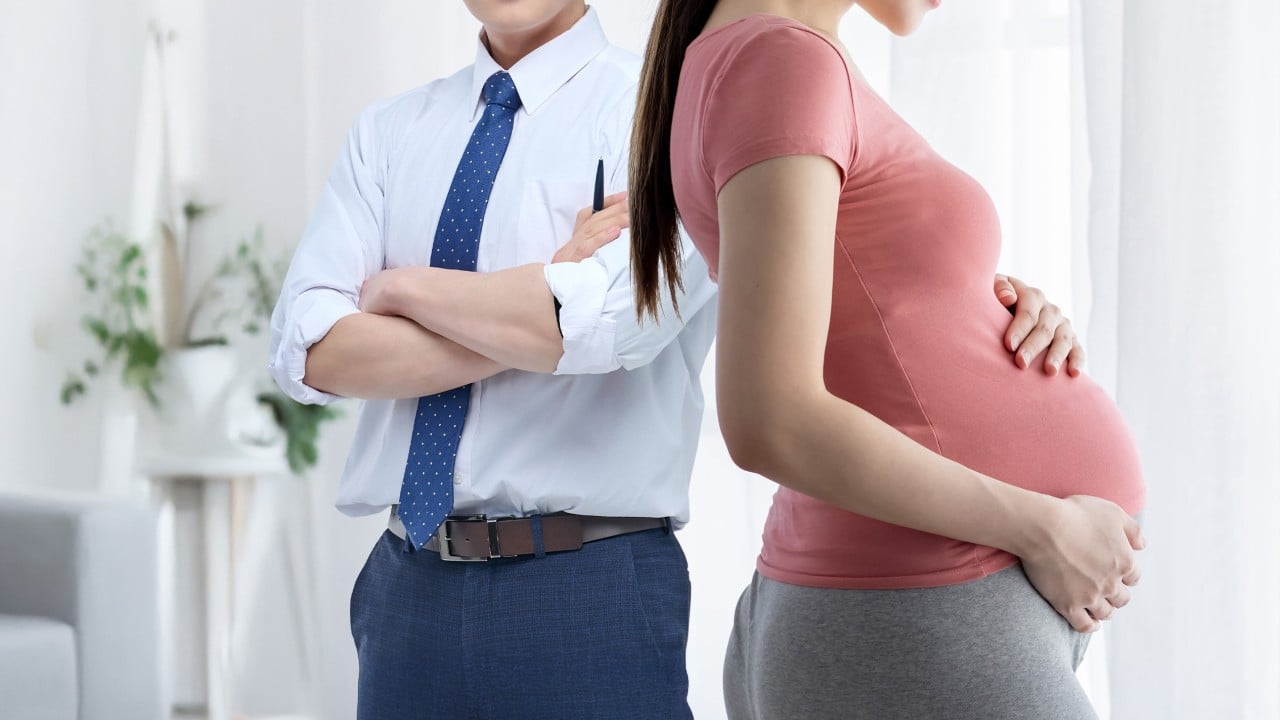 ‘Breasts will be larger’: China parenting app messages leave expectant dads uneasy