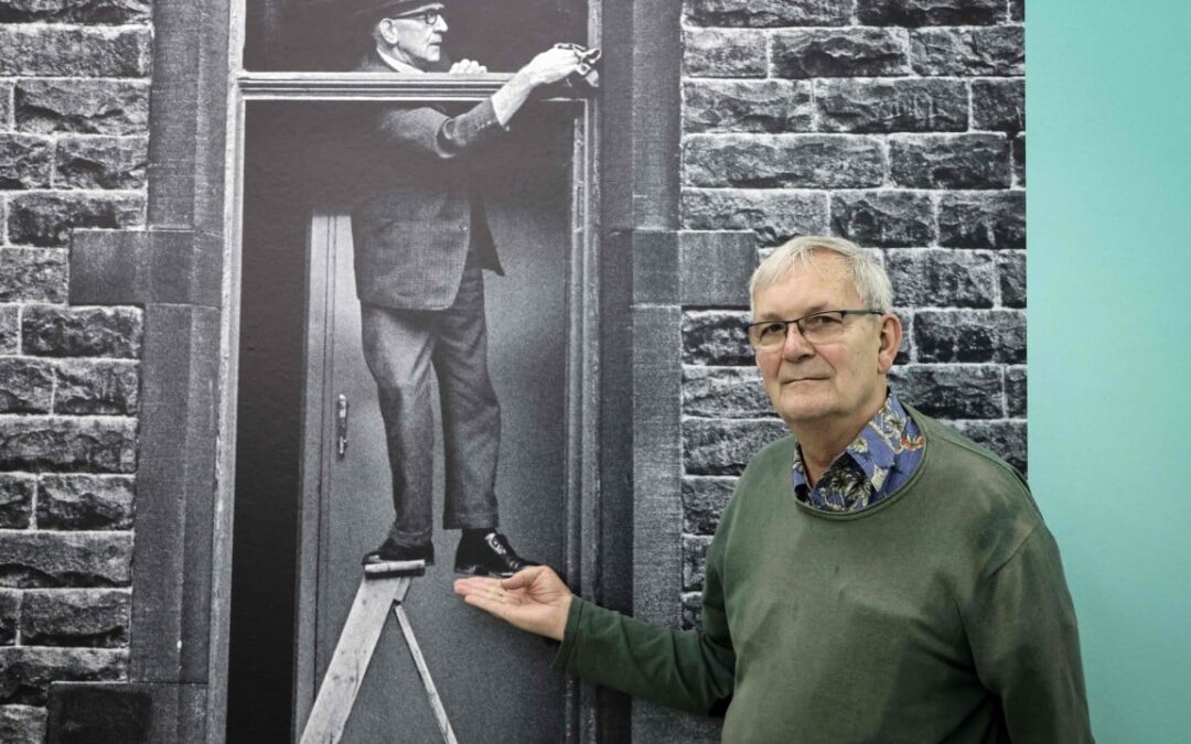 Renowned British documentary photographer Martin Parr dies at 73