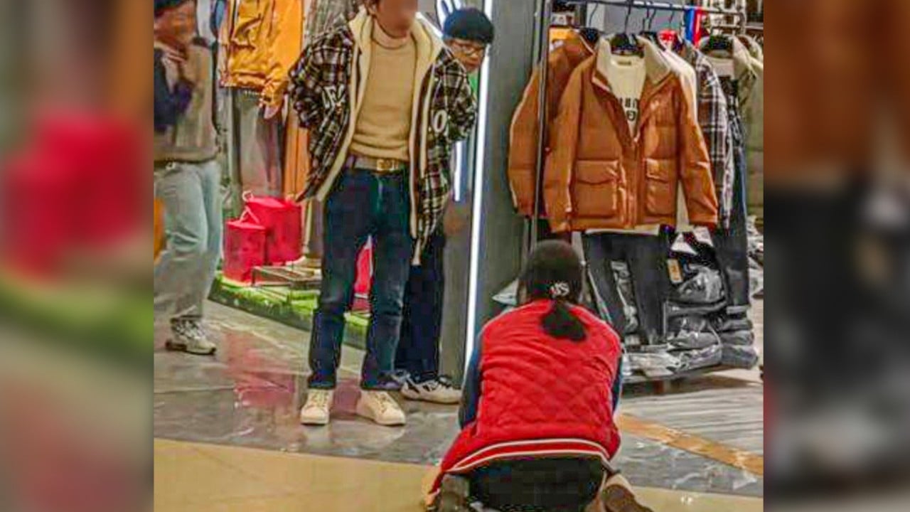 China husband makes wife kneel, beg him to buy down jacket in shop, sparking public outrage