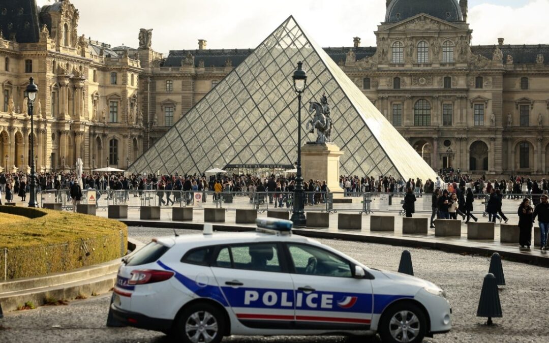 Louvre thieves escaped 30 seconds before police arrived, probe finds