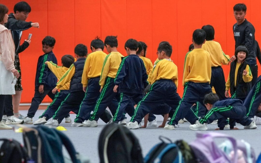 500 Hong Kong primary pupils resume classes in university facilities after fire