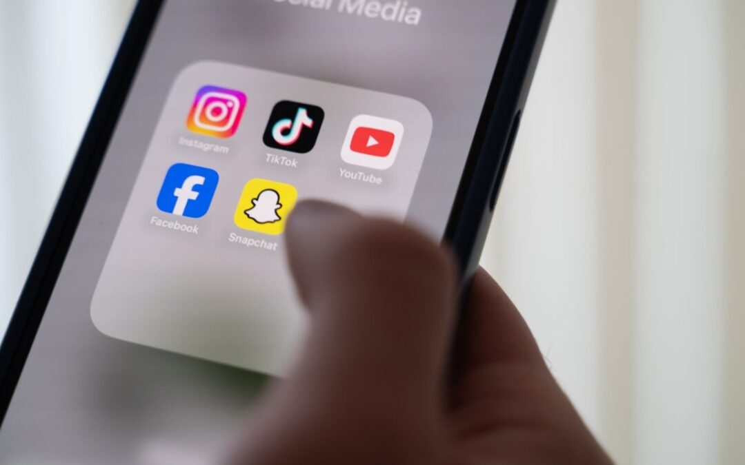 France plans social media ban for children under 15