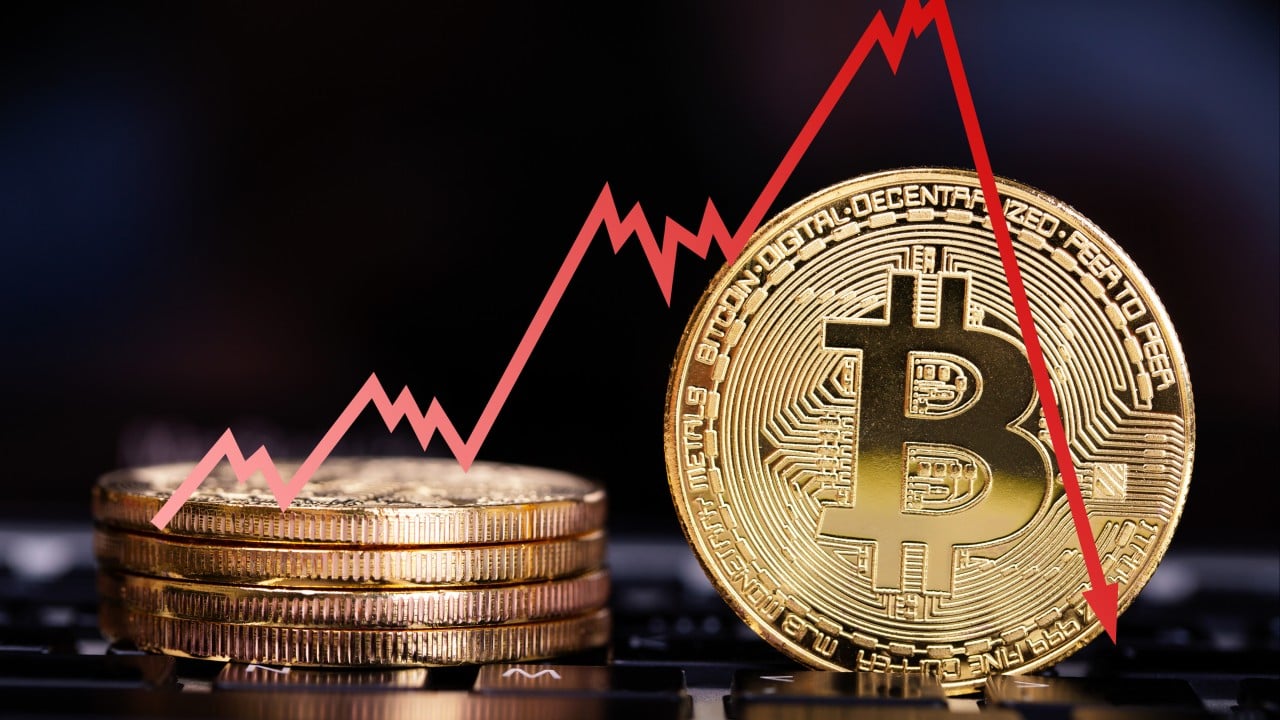 Bitcoin drops below US$90,000 as AI worries sour risk appetite