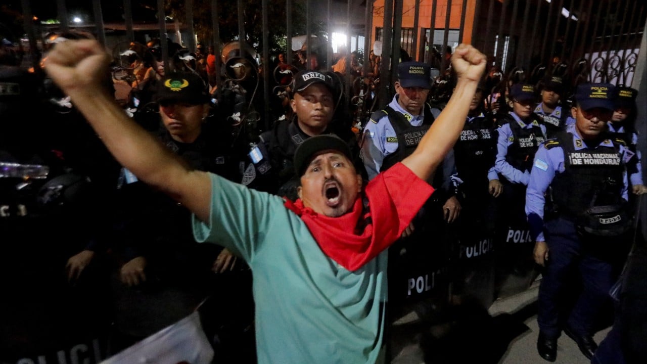 Honduras president alleges ‘electoral coup’ amid chaotic vote count