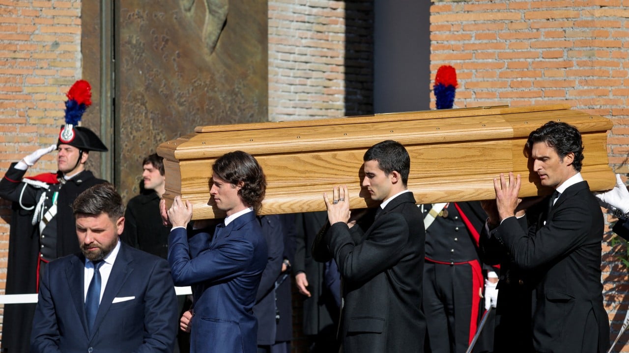 Stars of fashion and film bid farewell to haute couture ‘emperor’ Valentino