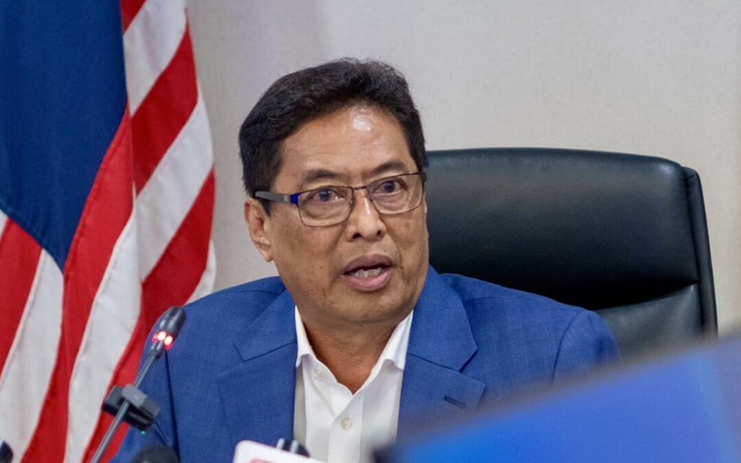 Malaysia orders probe into anti-corruption chief as calls for resignation mount