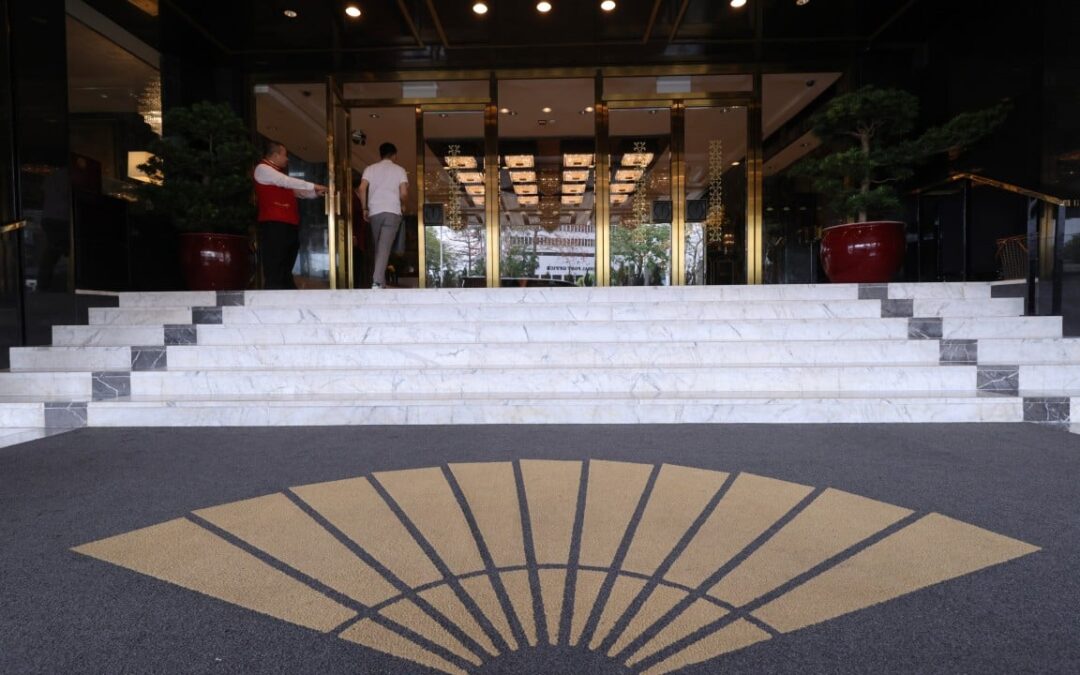 8 people fall ill after eating seafood at Hong Kong’s Mandarin Oriental hotel