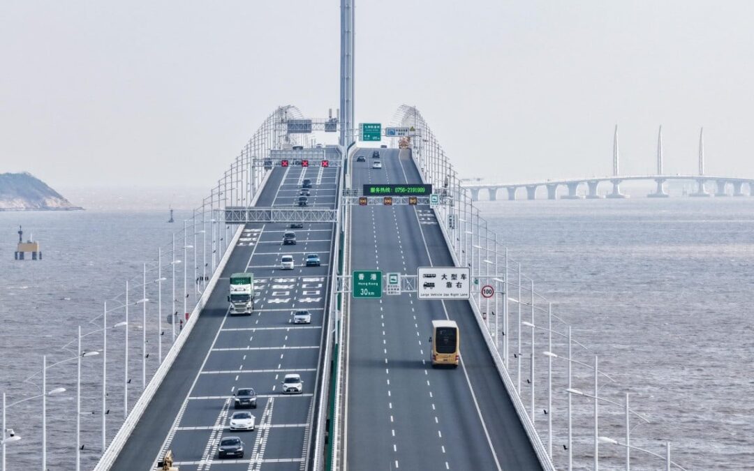 Hong Kong users warned of heavier mega bridge traffic as Zhuhai link suspended