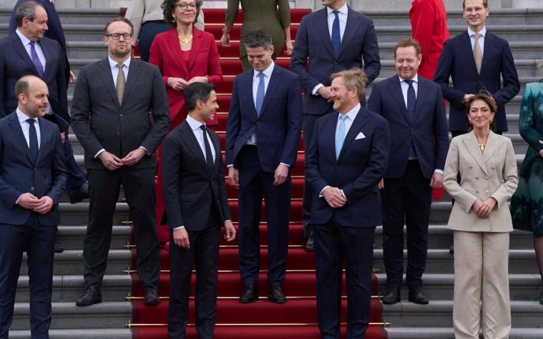 New Dutch government under centrist Jetten takes power