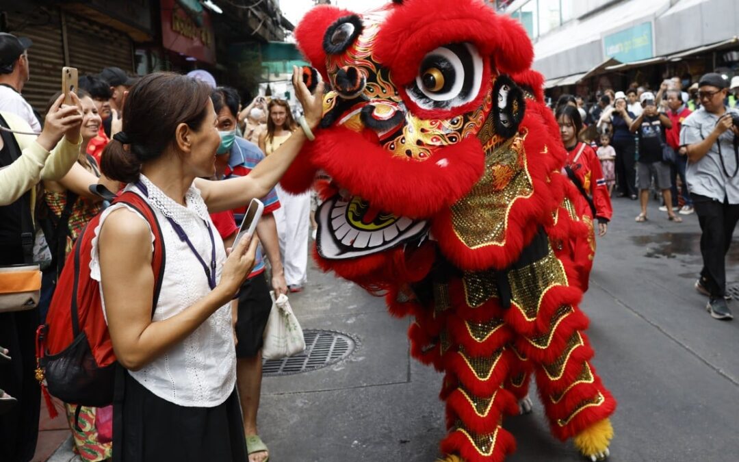 Chinese tourism to Japan plunges 50% over Lunar New Year as Thailand cashes in