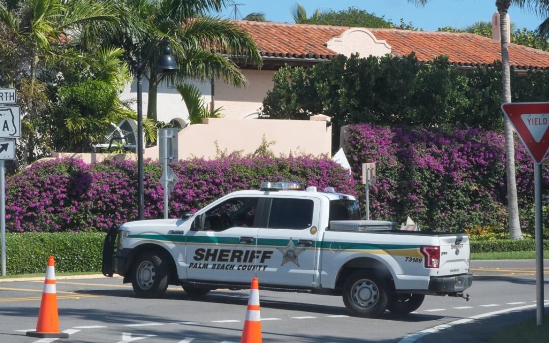US Secret Service kills armed man entering perimeter of Trump’s Mar-a-Lago resort