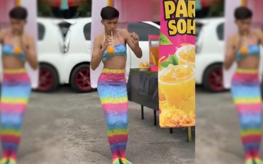 Bikini-clad mermaid sales stunt in Malaysia triggers religious probe