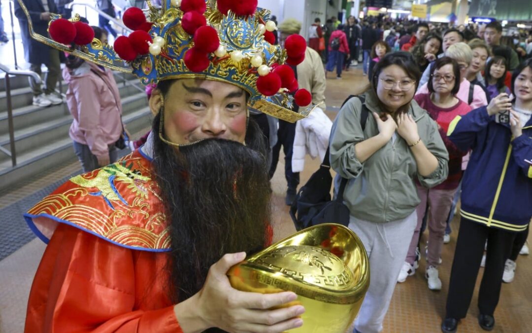 From fireworks to racing, how Hong Kong is celebrating the Year of the Horse