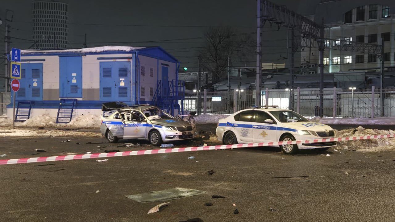 Assailant kills police officer and himself in blast near Moscow railway station