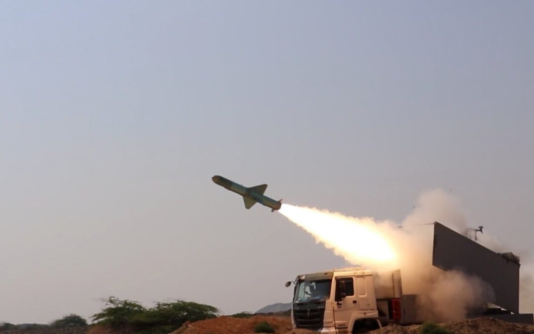 What would blocking the Strait of Hormuz mean for global oil and LNG shipments?