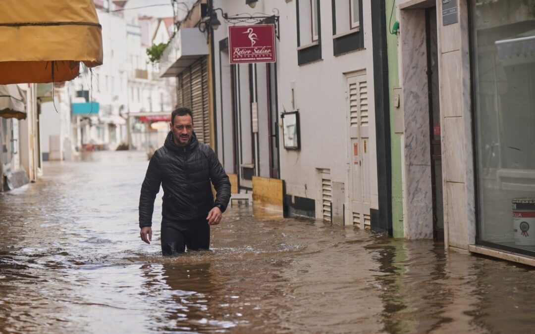 Fatal floods strike Spain and Portugal, thousands evacuating