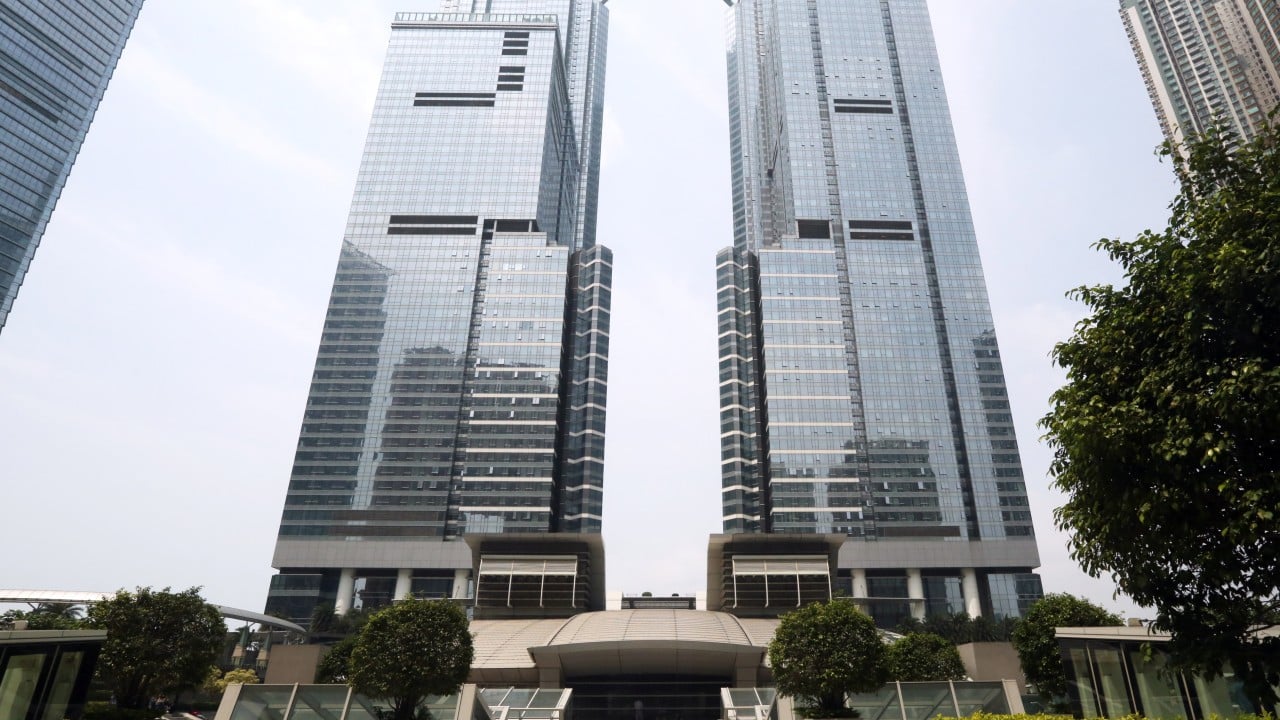 Prince Jewellery director sells upscale Hong Kong flat, upgrades to duplex