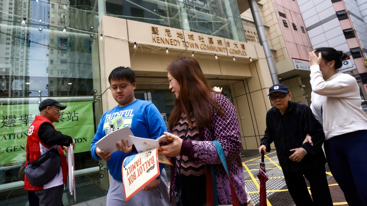 Hong Kong in new push to get young people to register as voters
