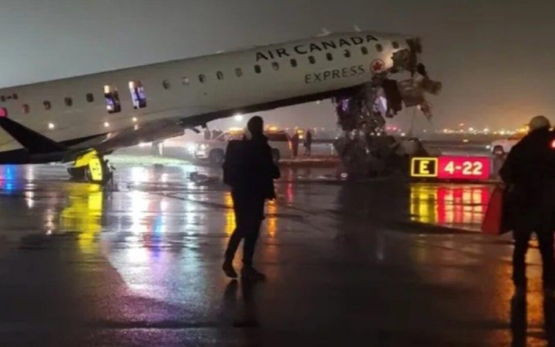 Air Canada Express jet hits ground vehicle at New York’s La Guardia airport