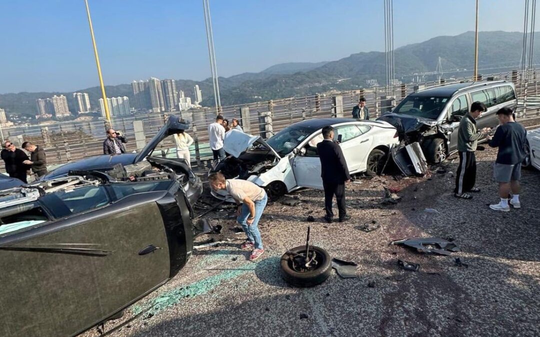 Multi-car crash on major bridge injures 10, shuts Hong Kong airport-bound lanes