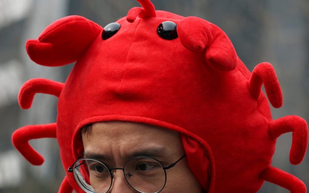 Tencent adds ClawBot plug-in to WeChat amid OpenClaw boom and privacy warnings