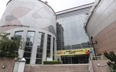 Medical intern suspended after complaint over patient data in social media post